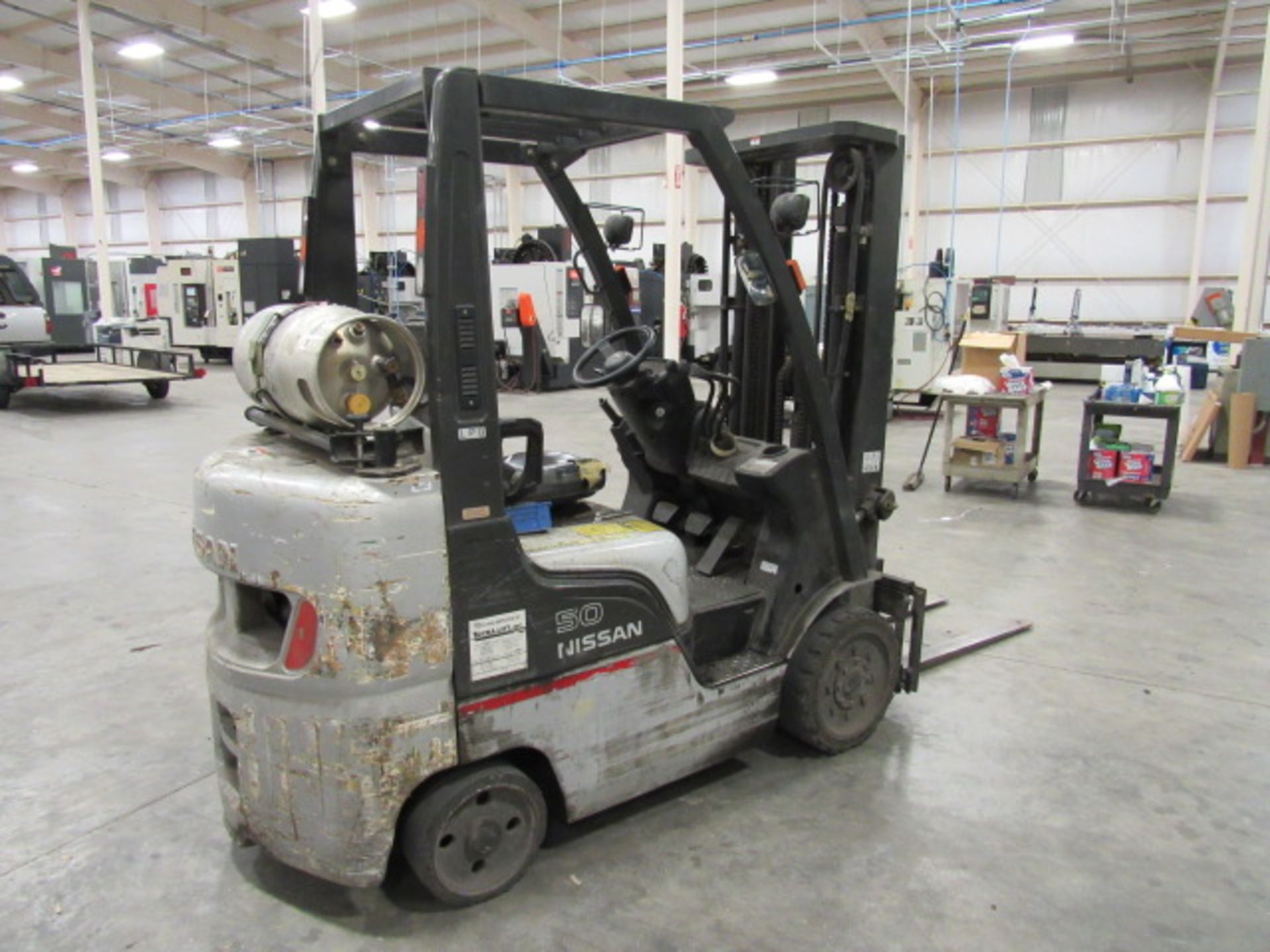 Nissan 50 4,400lb Capacity Propane Forklift with (4) Hard Tires, 3-Stage Mast with Side Shift, - Image 5 of 7