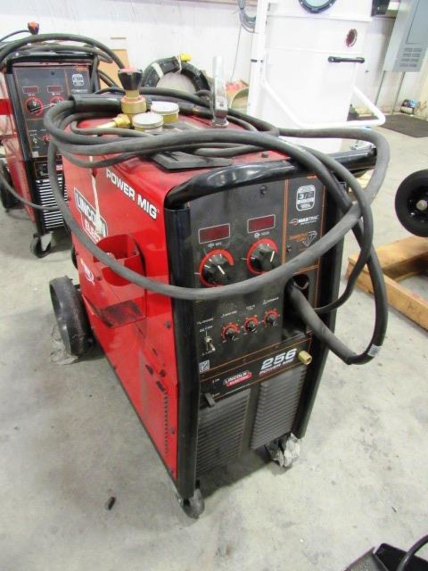 Lincoln 256 Power Mig Welder, sn:MS3180703457