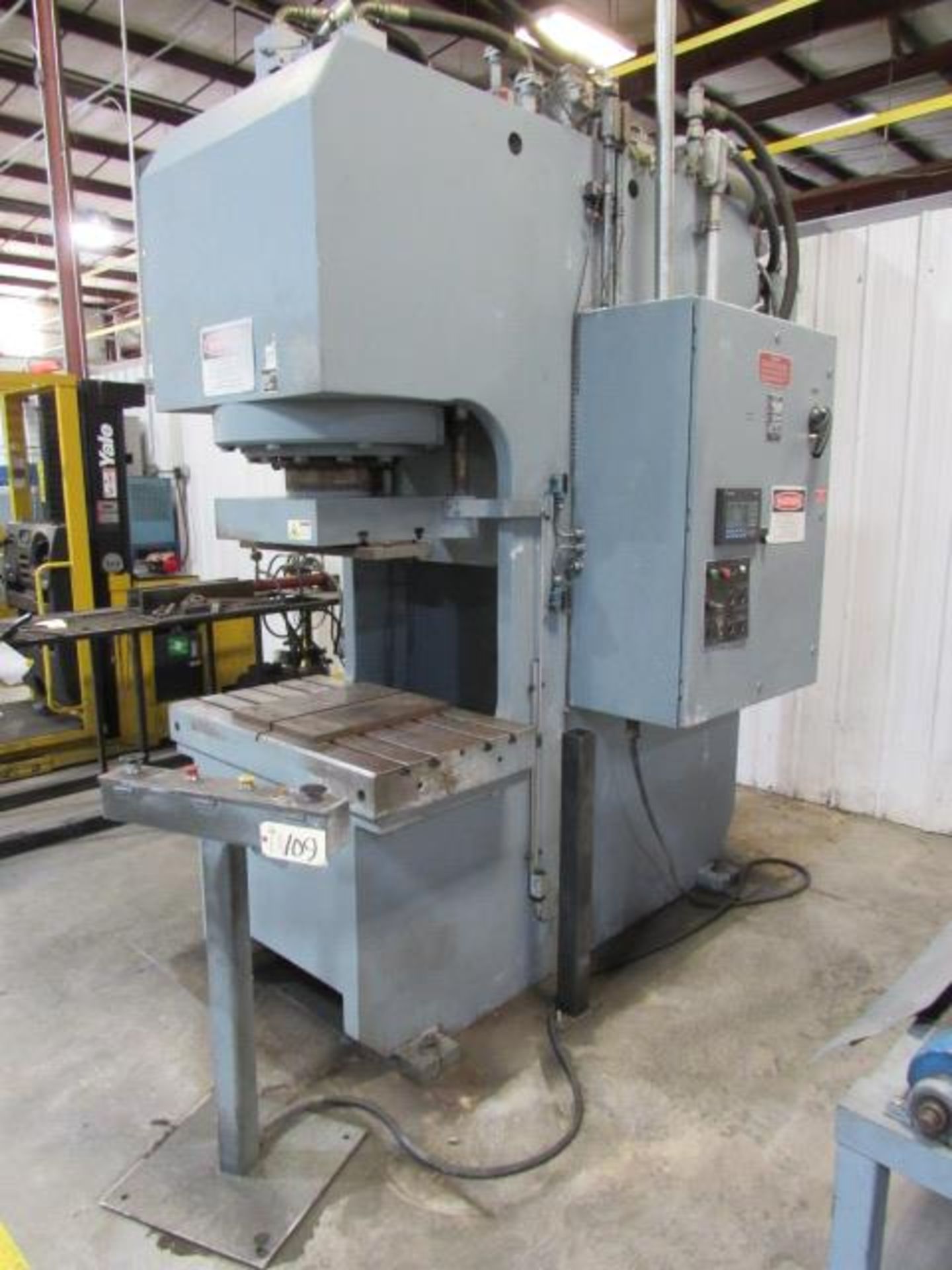 Pacific Model 200PFII 200 Ton Press Former Hydraulic Press, sn:A1645 - Image 4 of 8