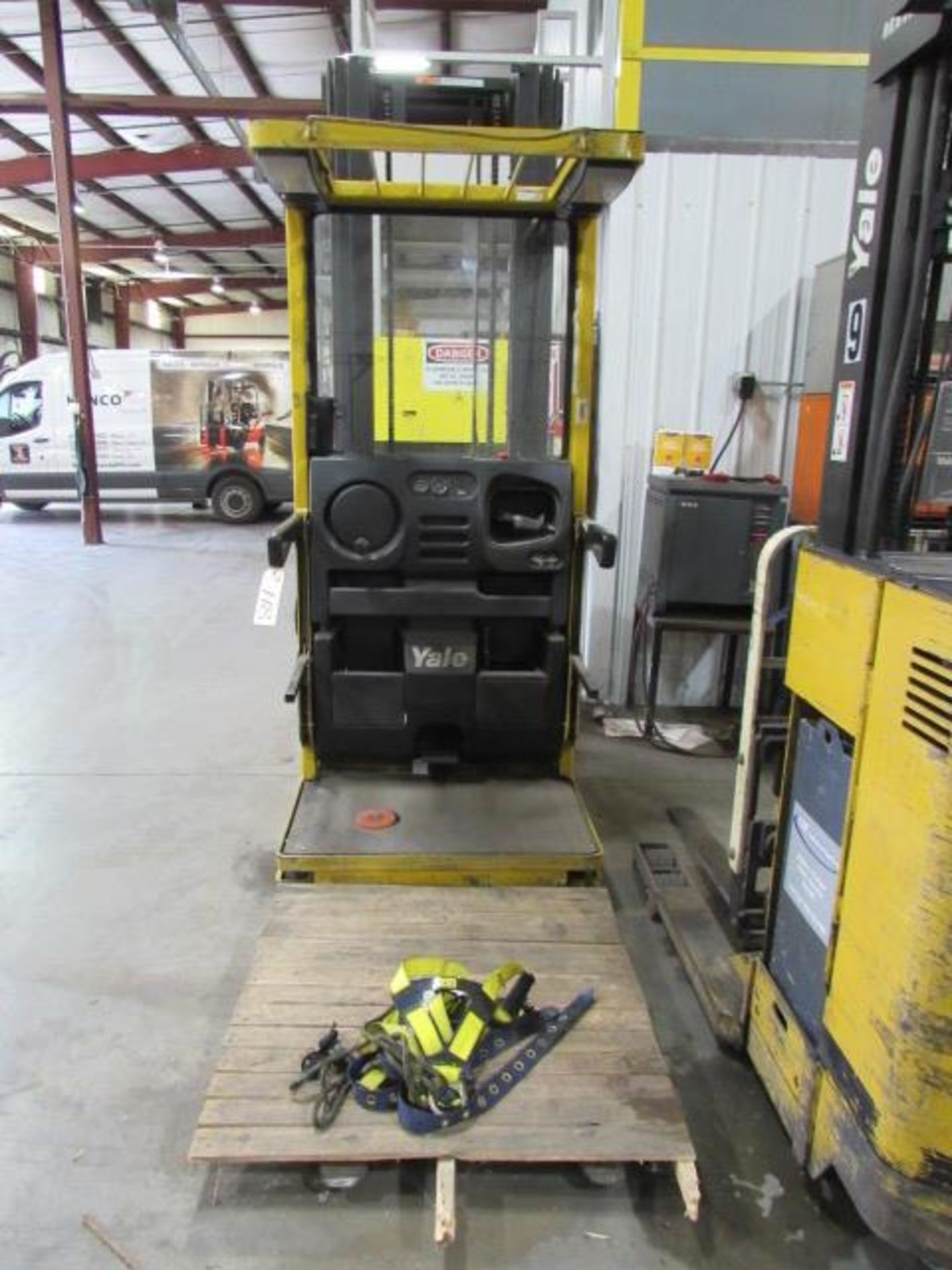 Yale Model 05030BEN24TE105 3,000 lb Capacity Stand-Up Order Picker Electric Forklift, sn:D826N02619D - Image 2 of 5