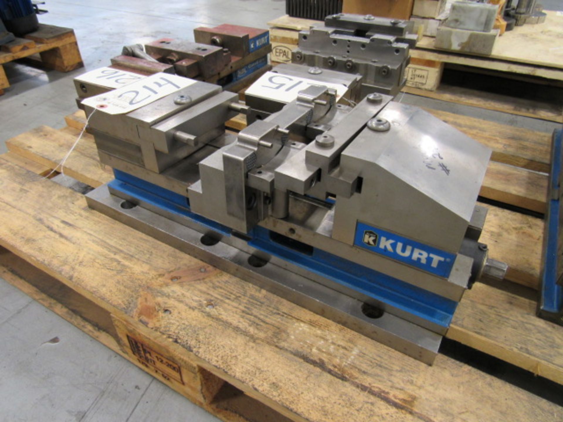 Kurt 6'' Double Acting Vises