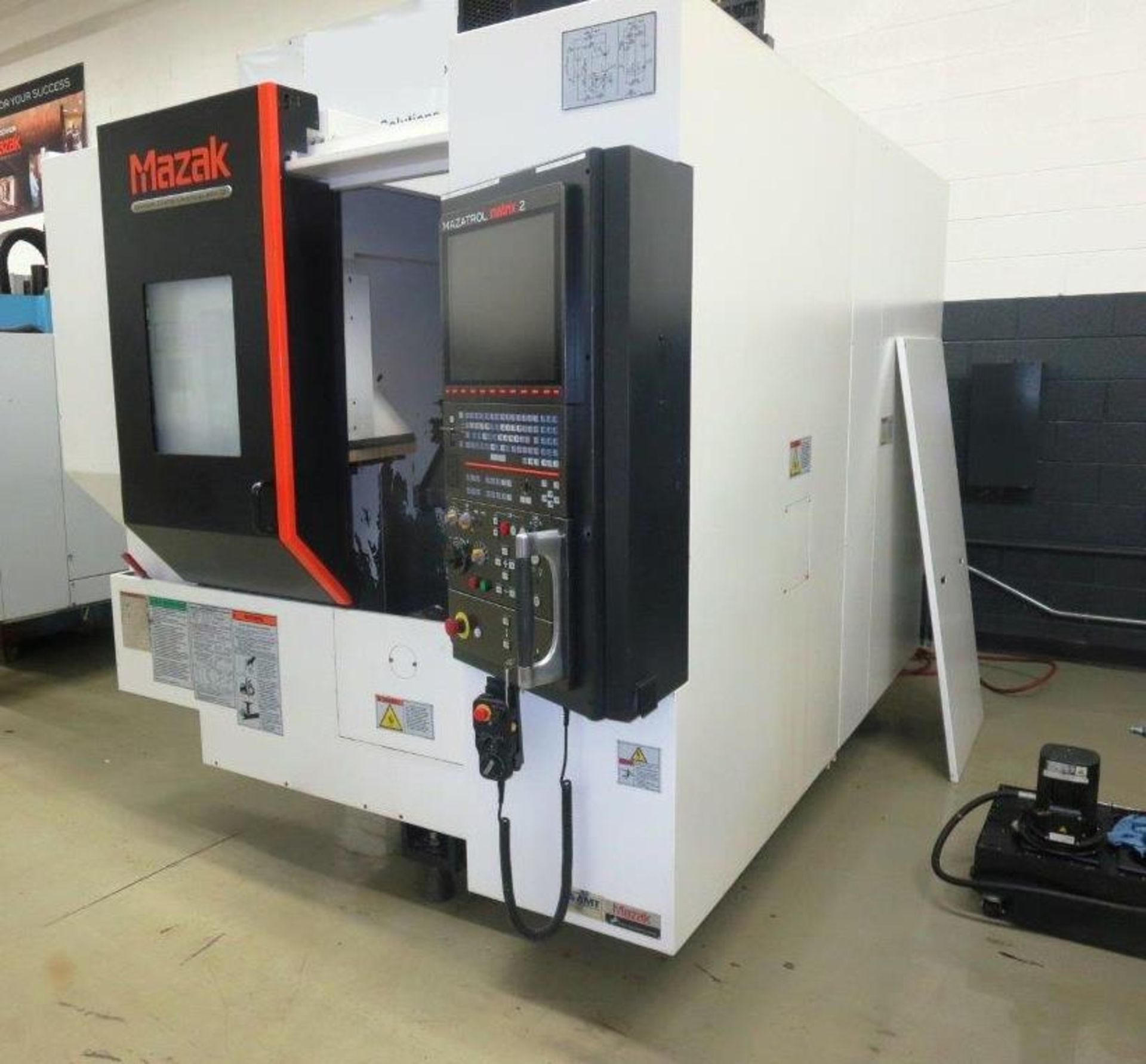 Mazak VCU-400 5X CNC 5 Axis Vertical Machining Center - Bild 2 aus 4