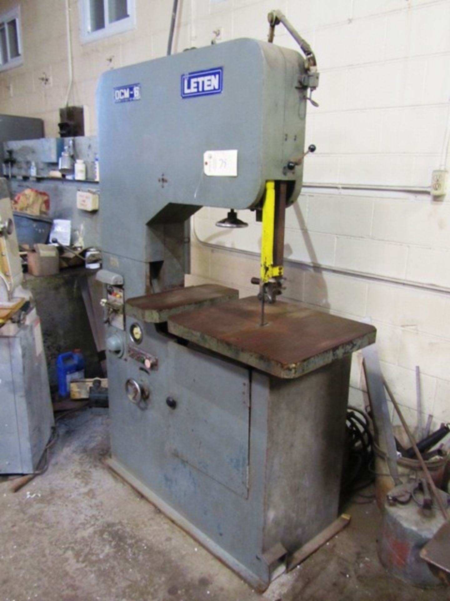 Leten Model DCM-6 24'' Vertical Bandsaw