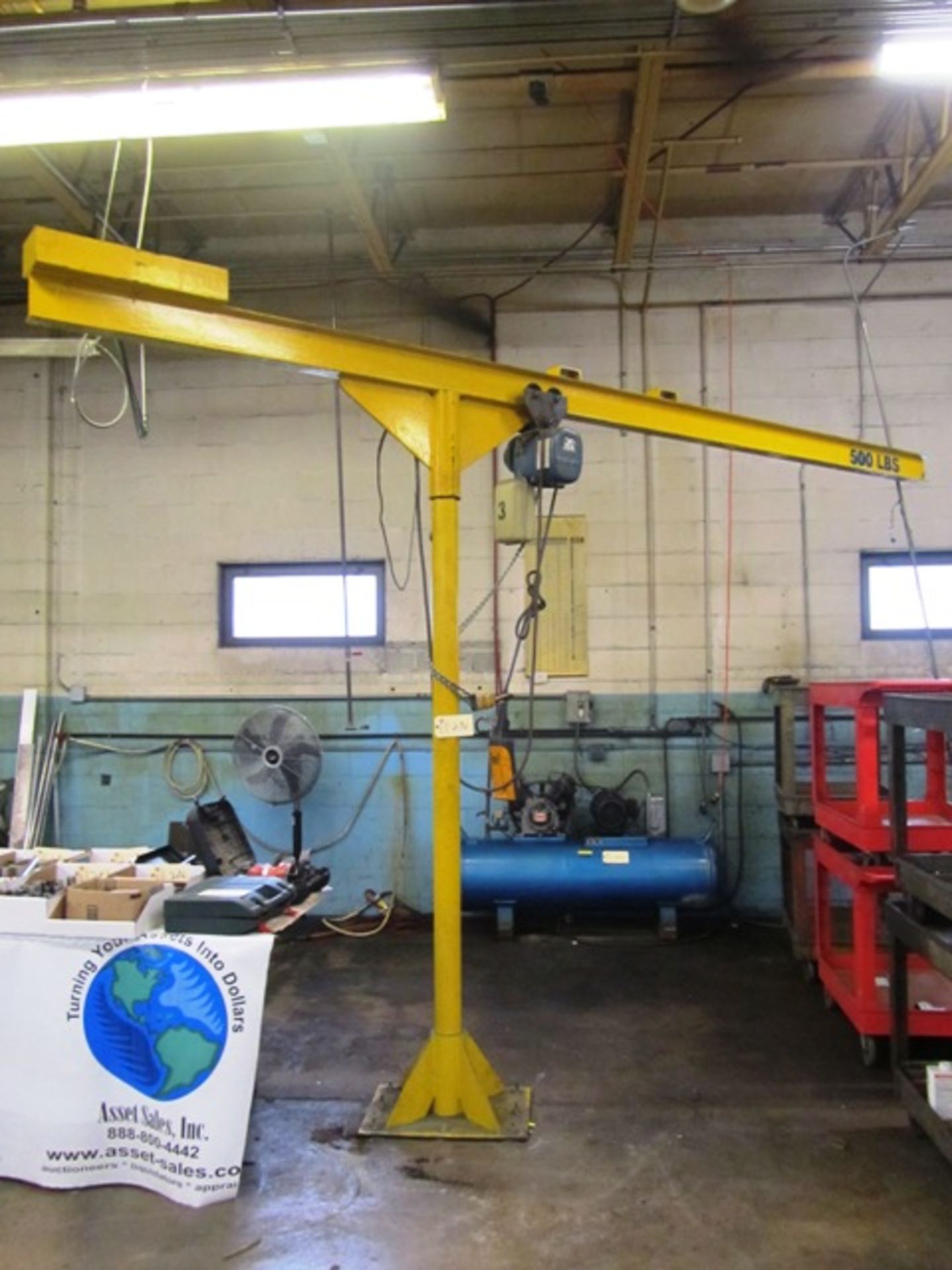 500lb Capacity Floor Mounted Jib Crane with Demag 500lb Capacity Electric Hoist with Pendant