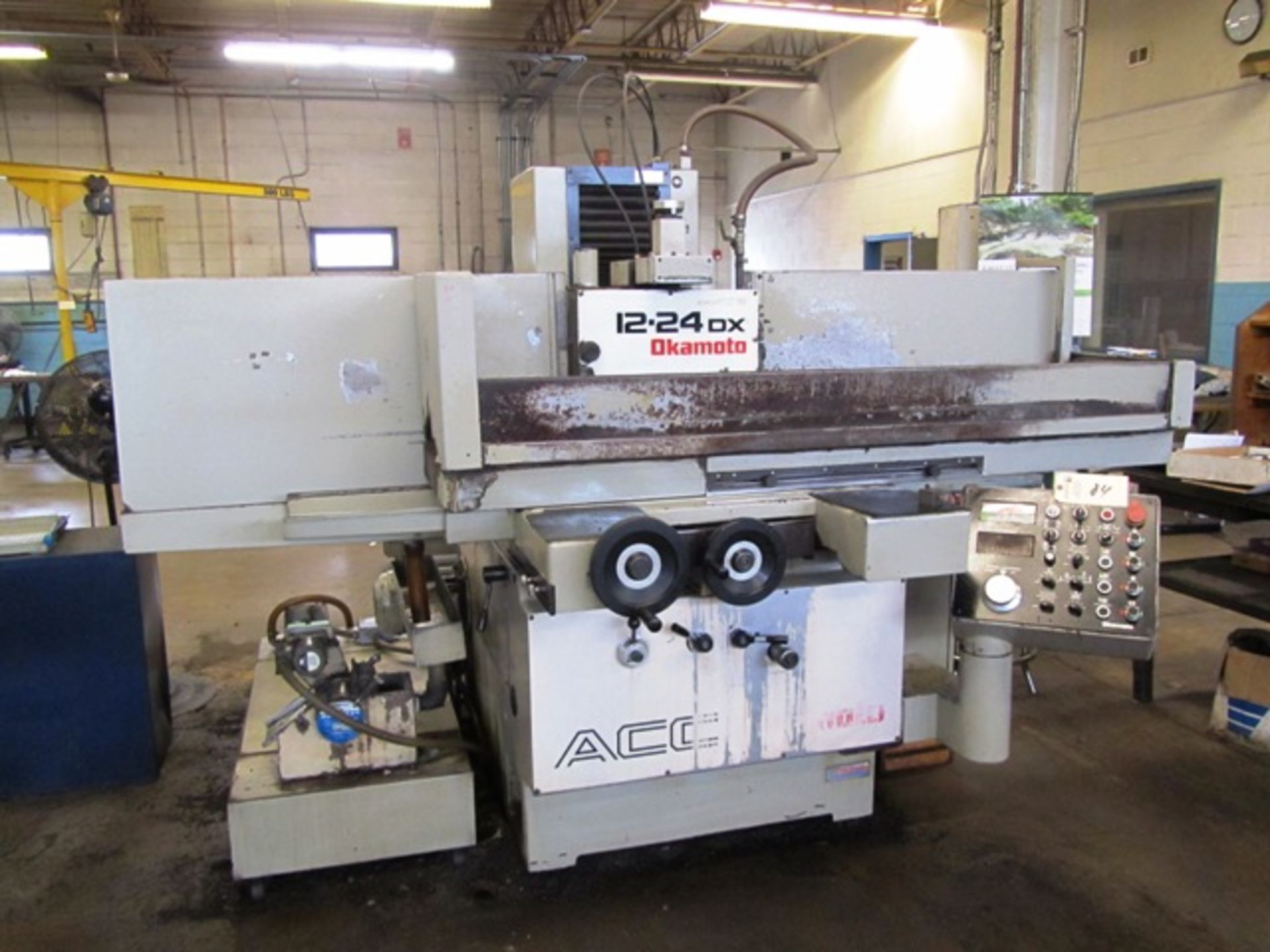 Okamoto ACC 12-24DX 12'' x 24'' Automatic Hydraulic Surface Grinder - Image 3 of 5