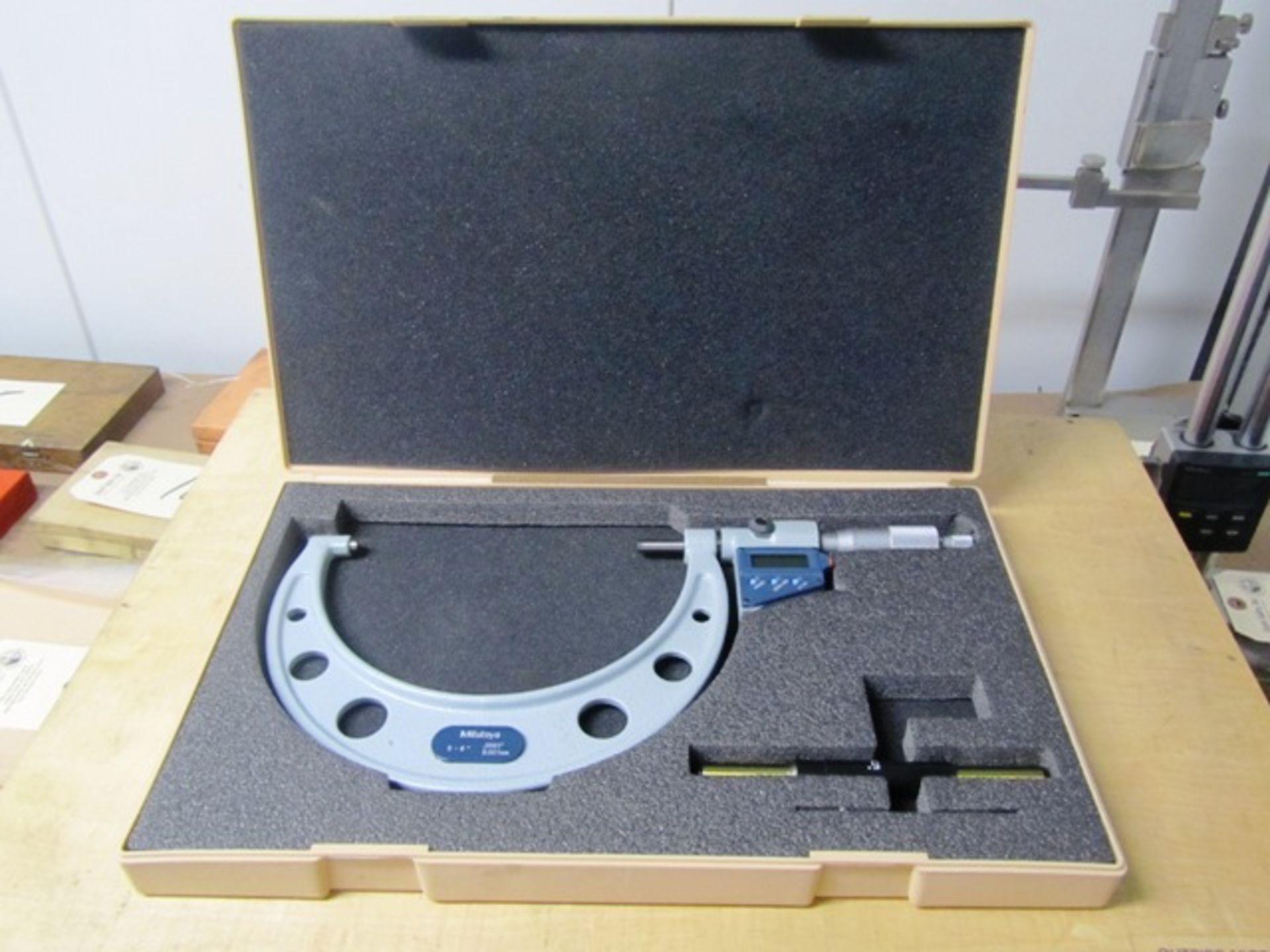 Mitutoyo 5''-6'' Digital Outside Micrometer