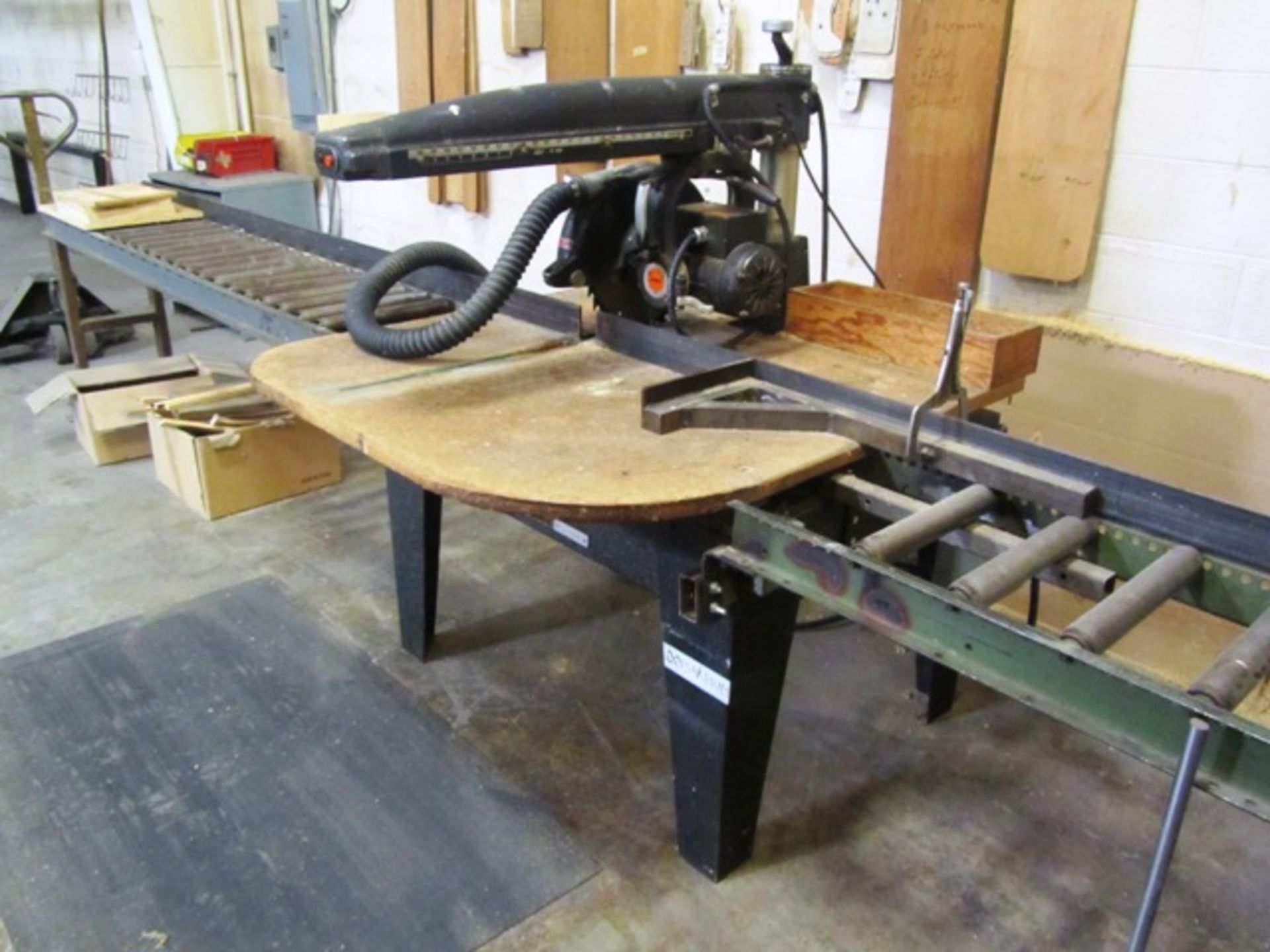 Dewalt 24'' Radial Rip Saw with In/Out Feed Conveyor