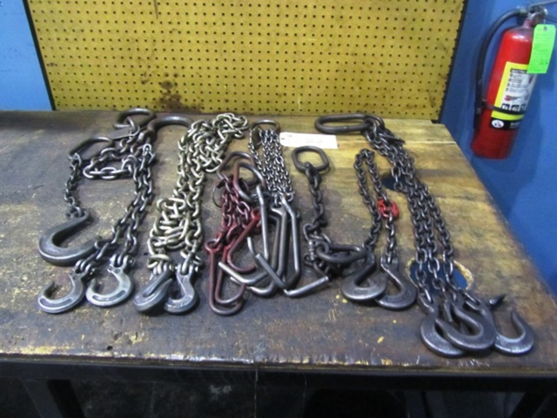 Assorted Lifting Chains