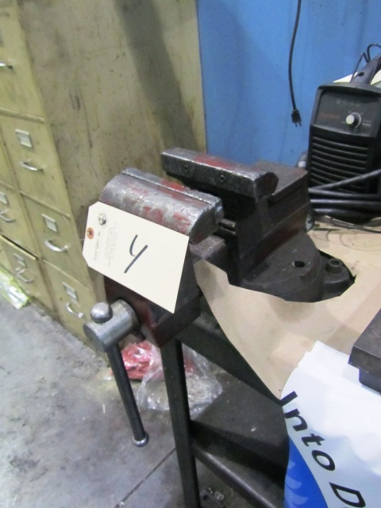 6'' Bench Vise with Bench
