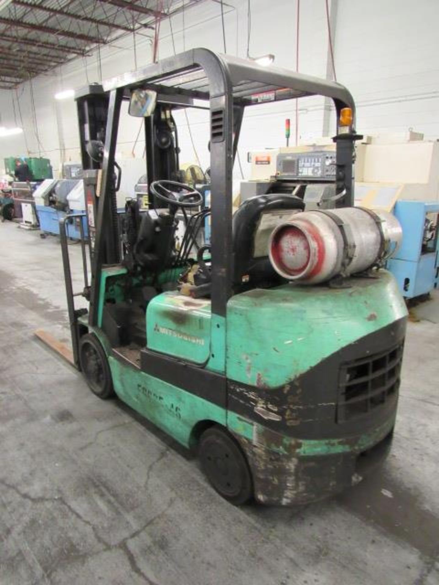 Mitsubishi Model FGC25K 4500lb Capacity Propane Forklift - Image 4 of 6