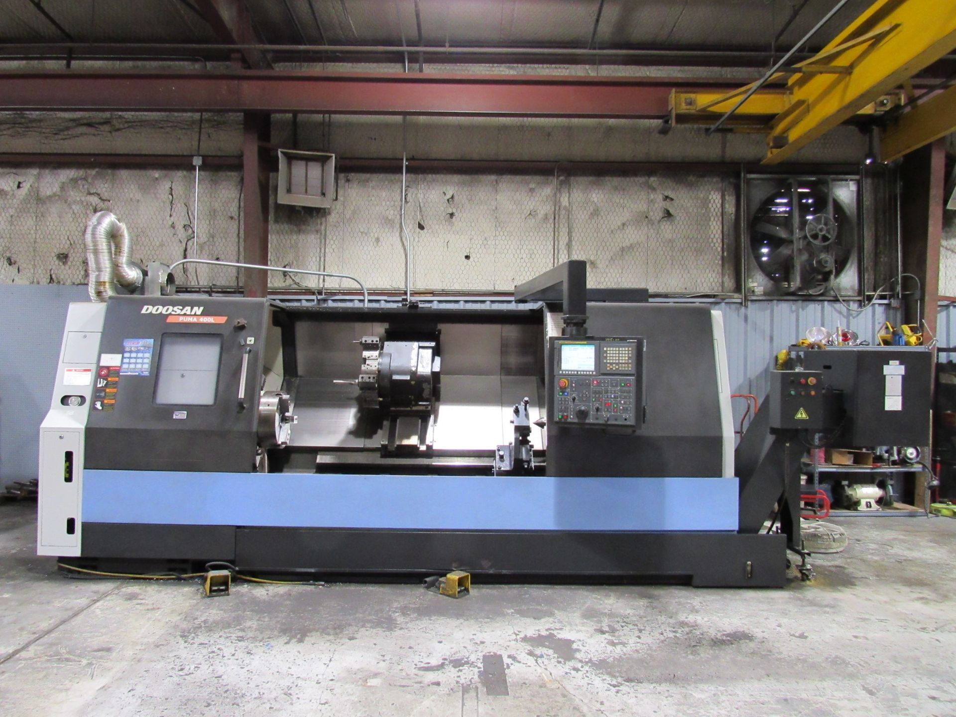 Doosan Puma 400L Large Capacity CNC Turning Center