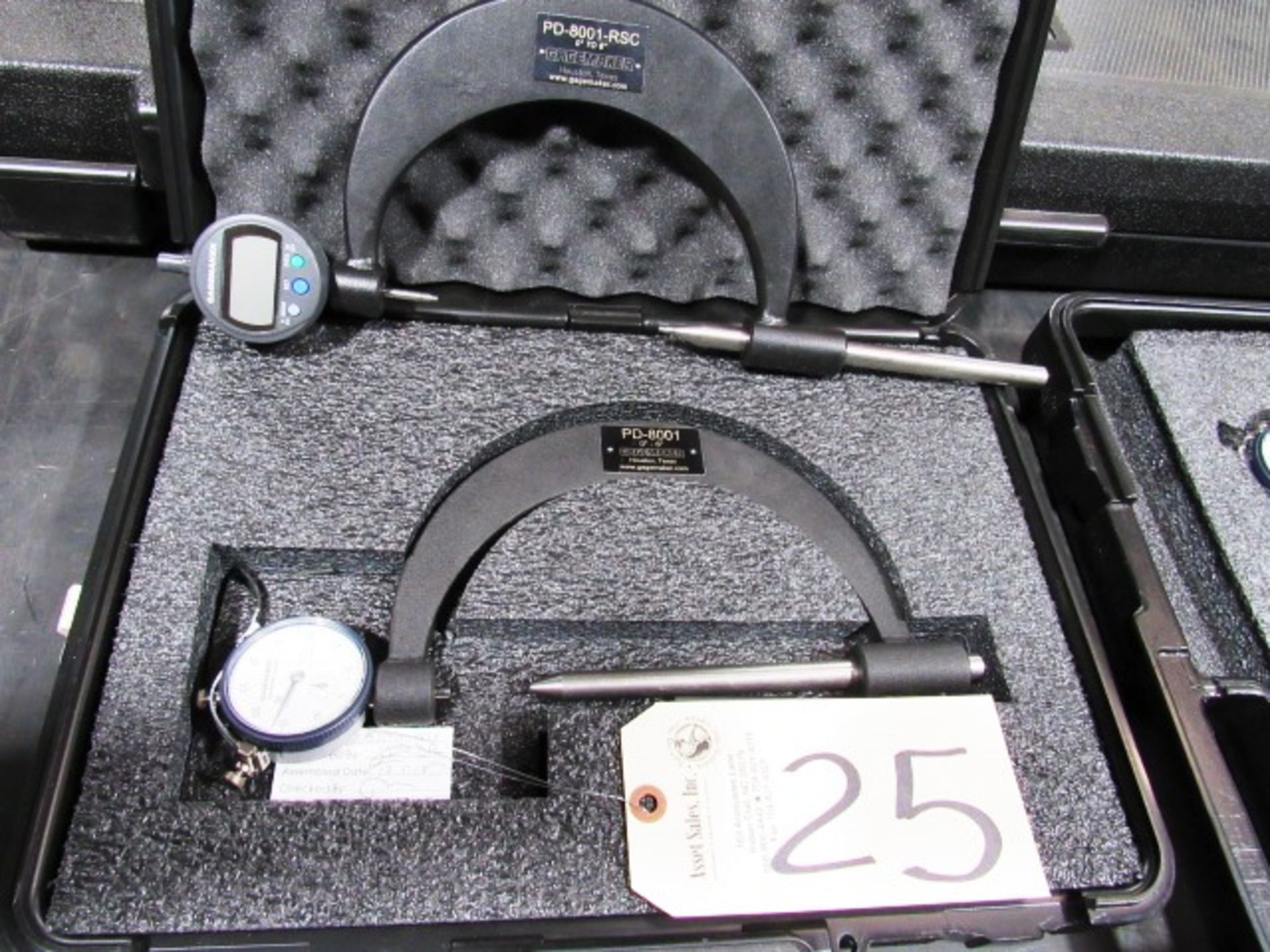 (2) Gagemaker PD-8001 Gauges