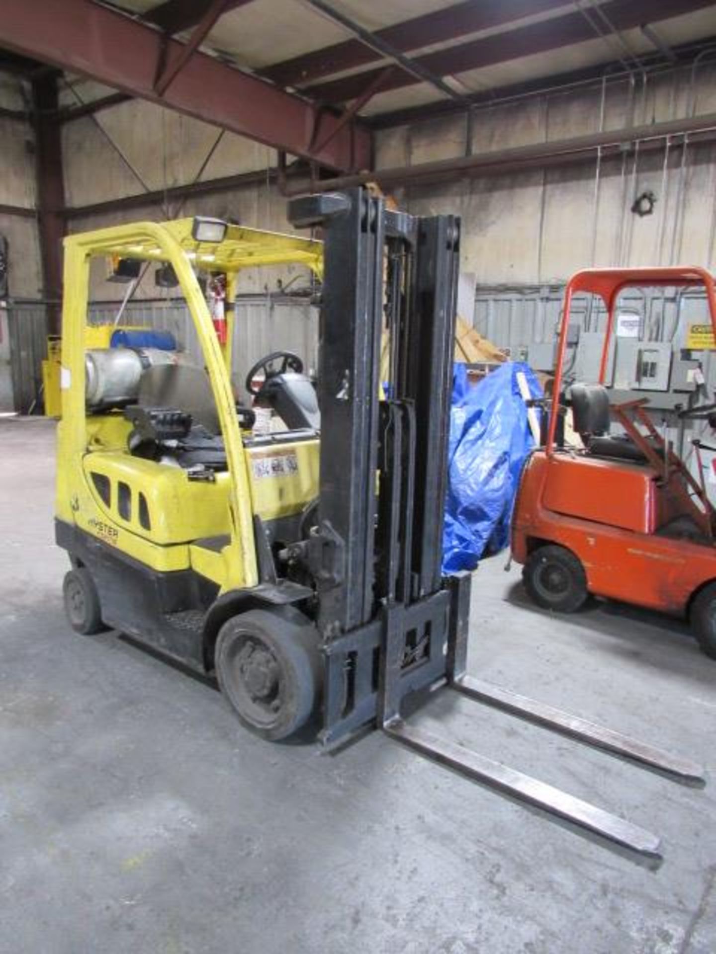 Hyster Model F50 5,000lb Capacity LP Gas Forklift - Image 2 of 8