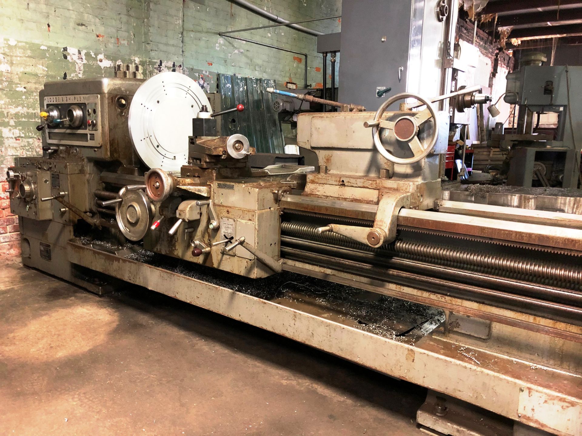 Lodge & Shipley RXE 2516 26-1/2'' x 72'' Between Centers Quick Change Geared-Head Engine Lathe