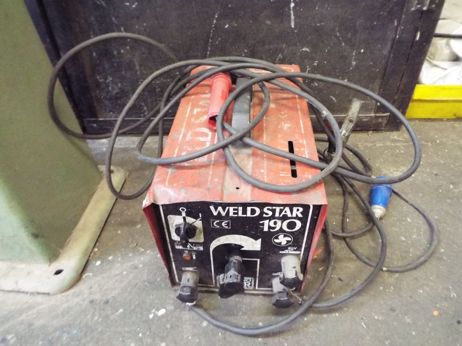 Weldstar 190 Welding Invertor cw Gun