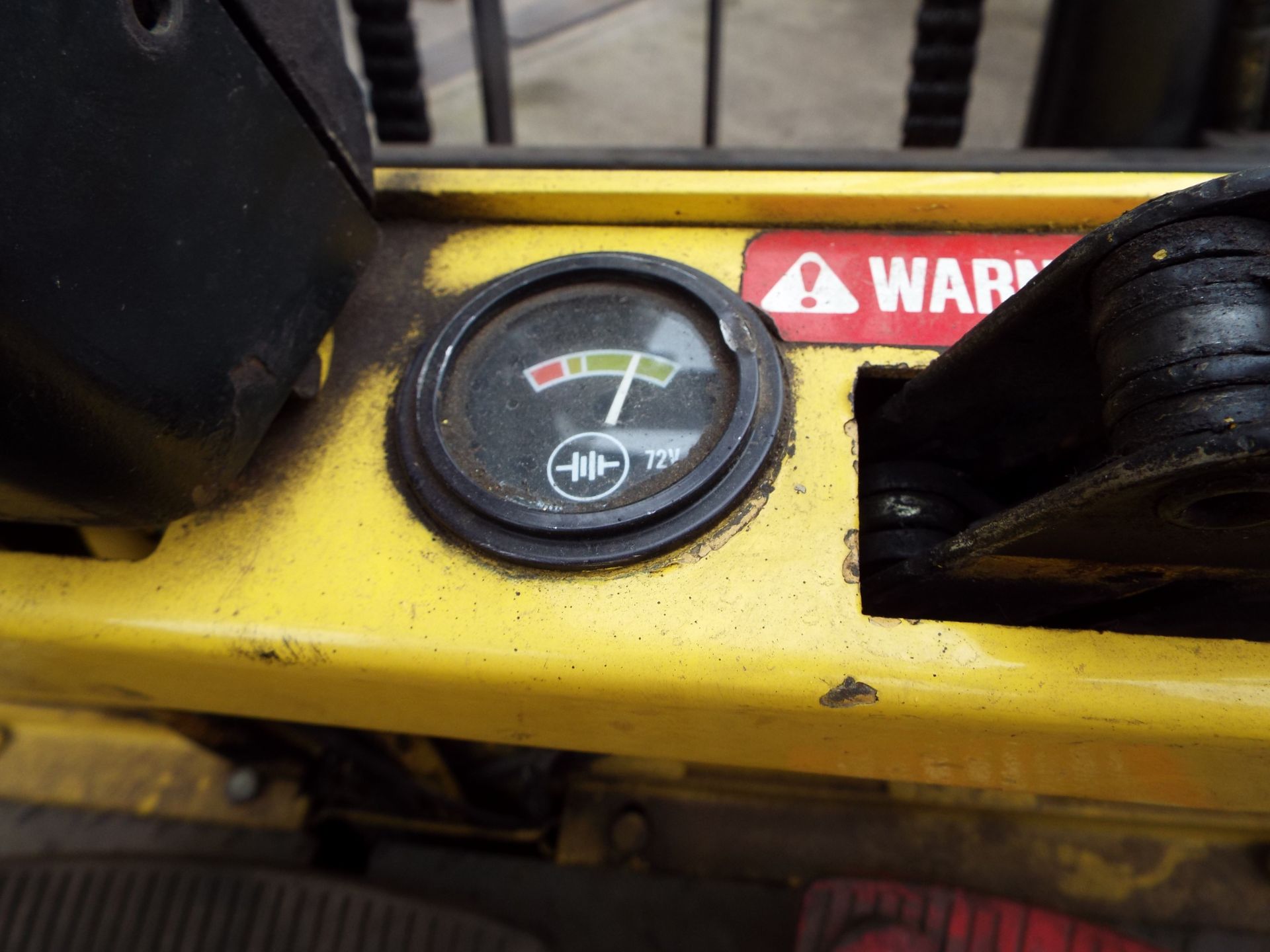 Hyster E2.00 XL Fork Lift Truck cw Charger - Image 5 of 7