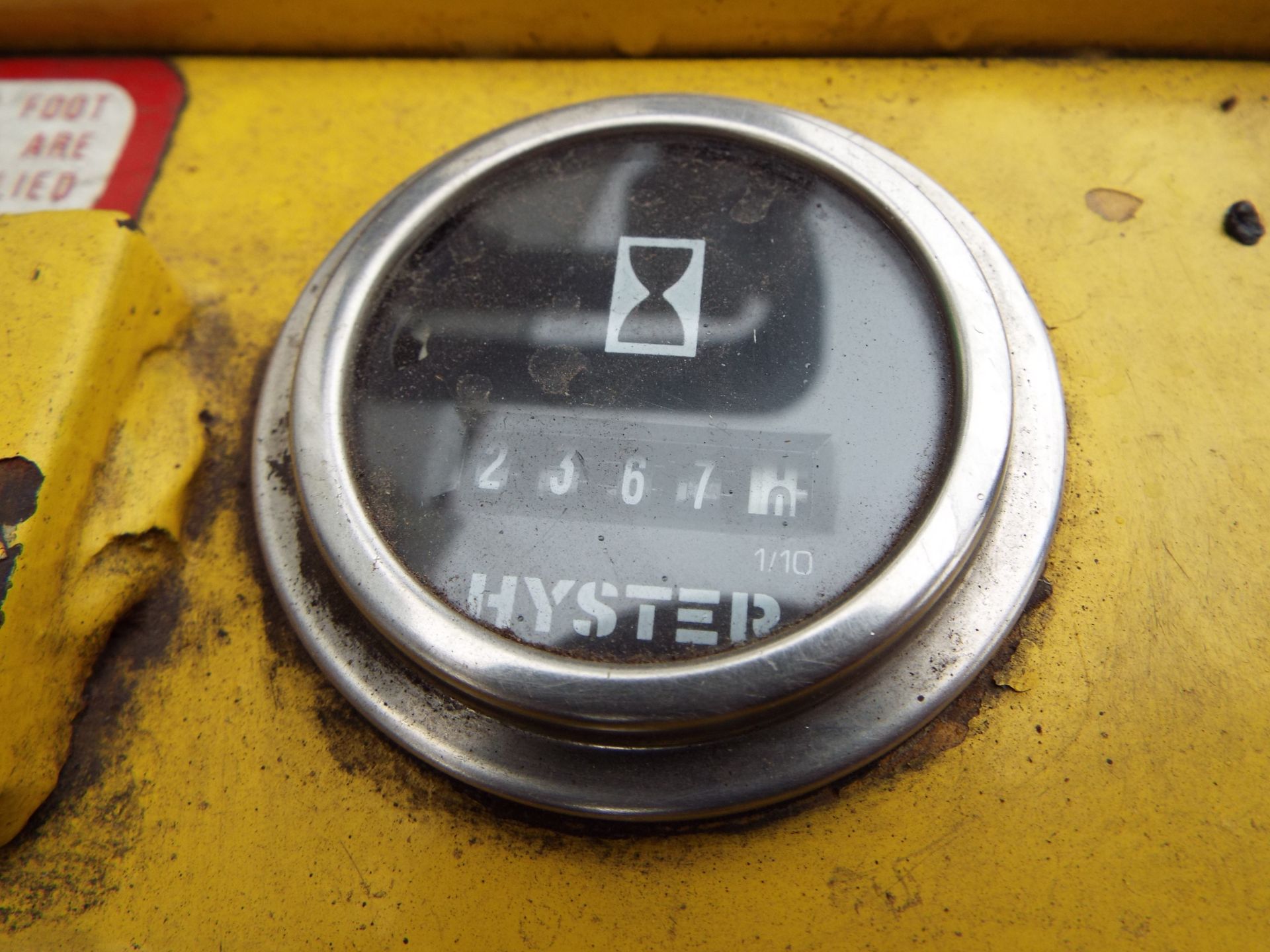 Hyster E2.00 XL Fork Lift Truck cw Charger - Image 6 of 7