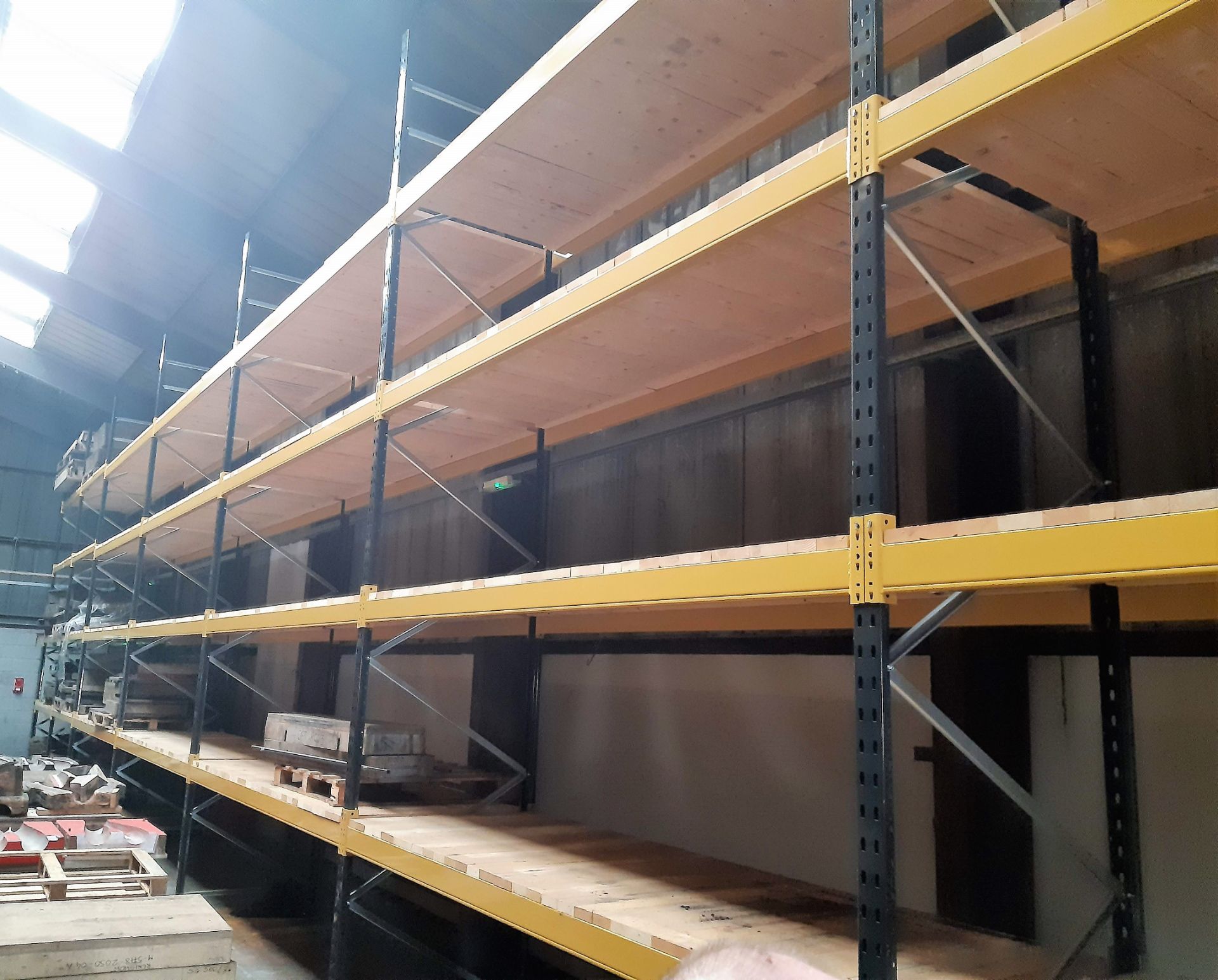 Pallet Racking cw Wooden Slatted Bases