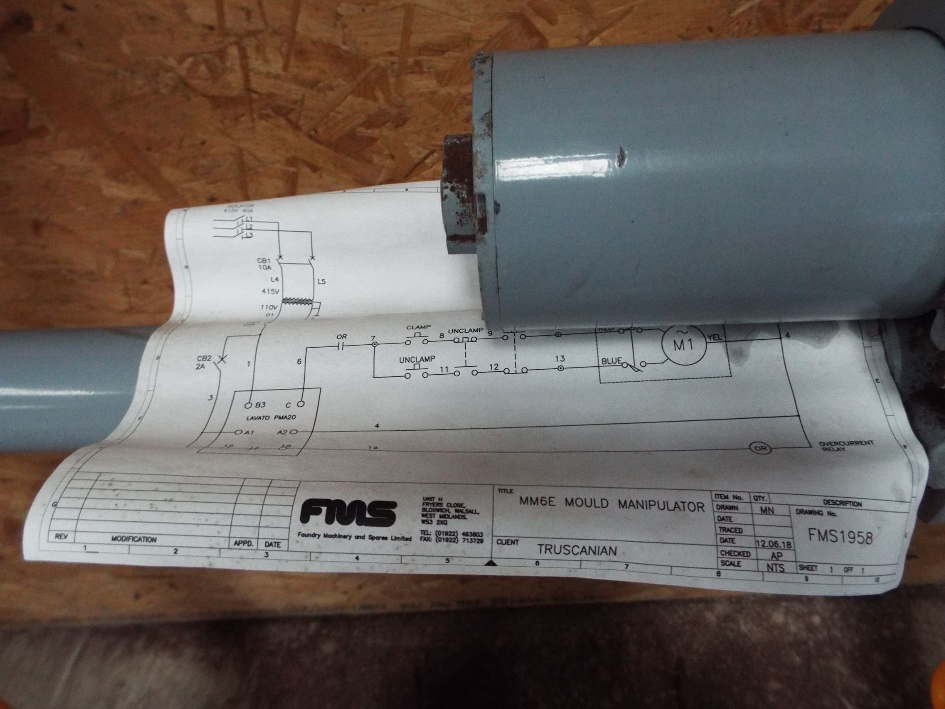 Mould Manipulator - Image 2 of 5