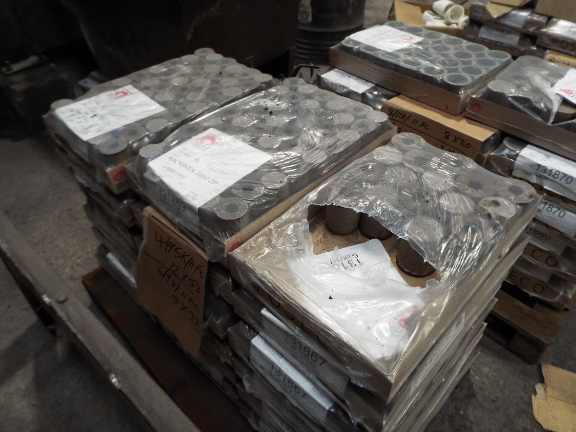 Large Quantity Of Boxed & Palletised Foundry Consumables. - Image 12 of 18