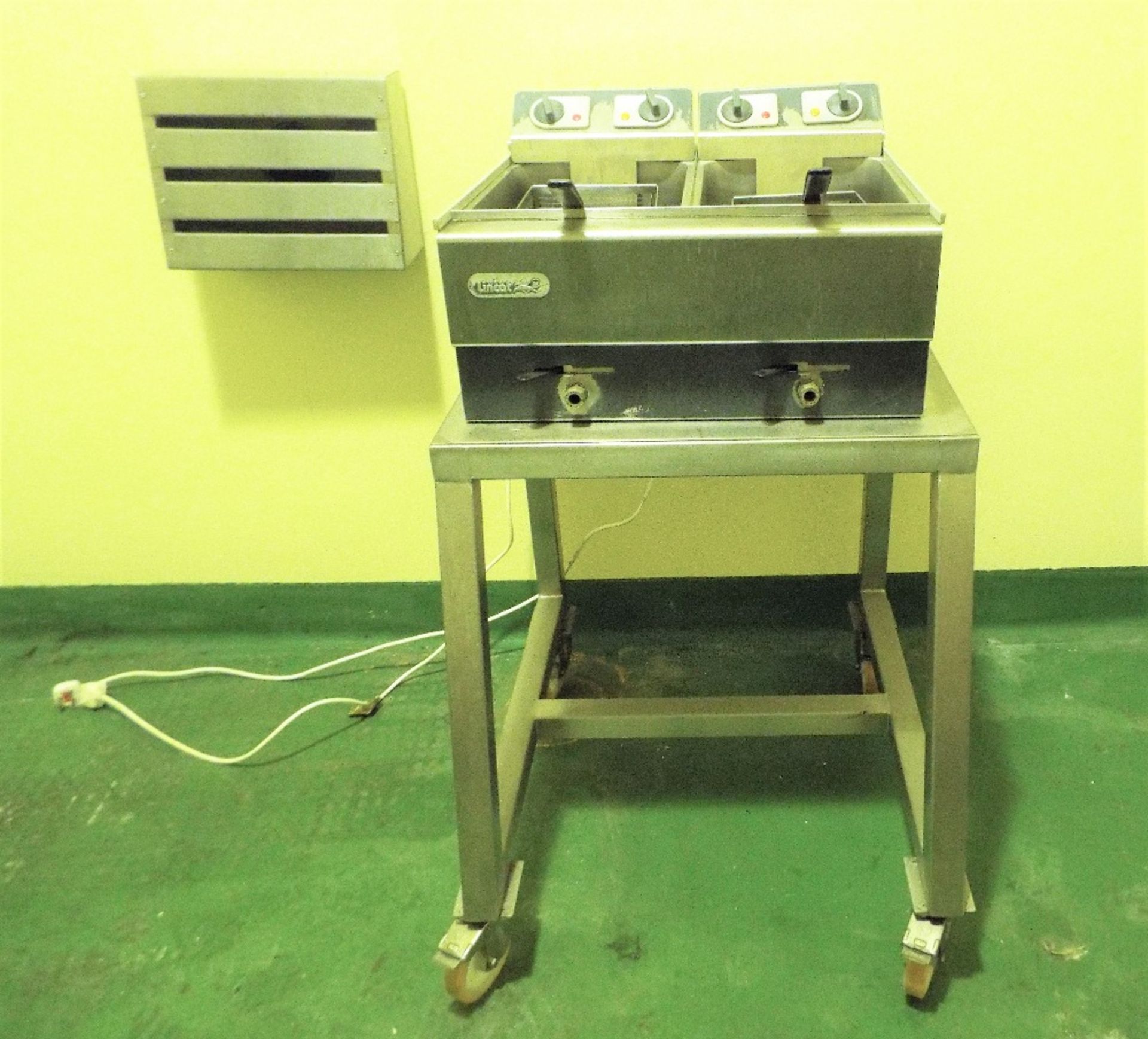 Lincat DF33 Portable Frying Station.