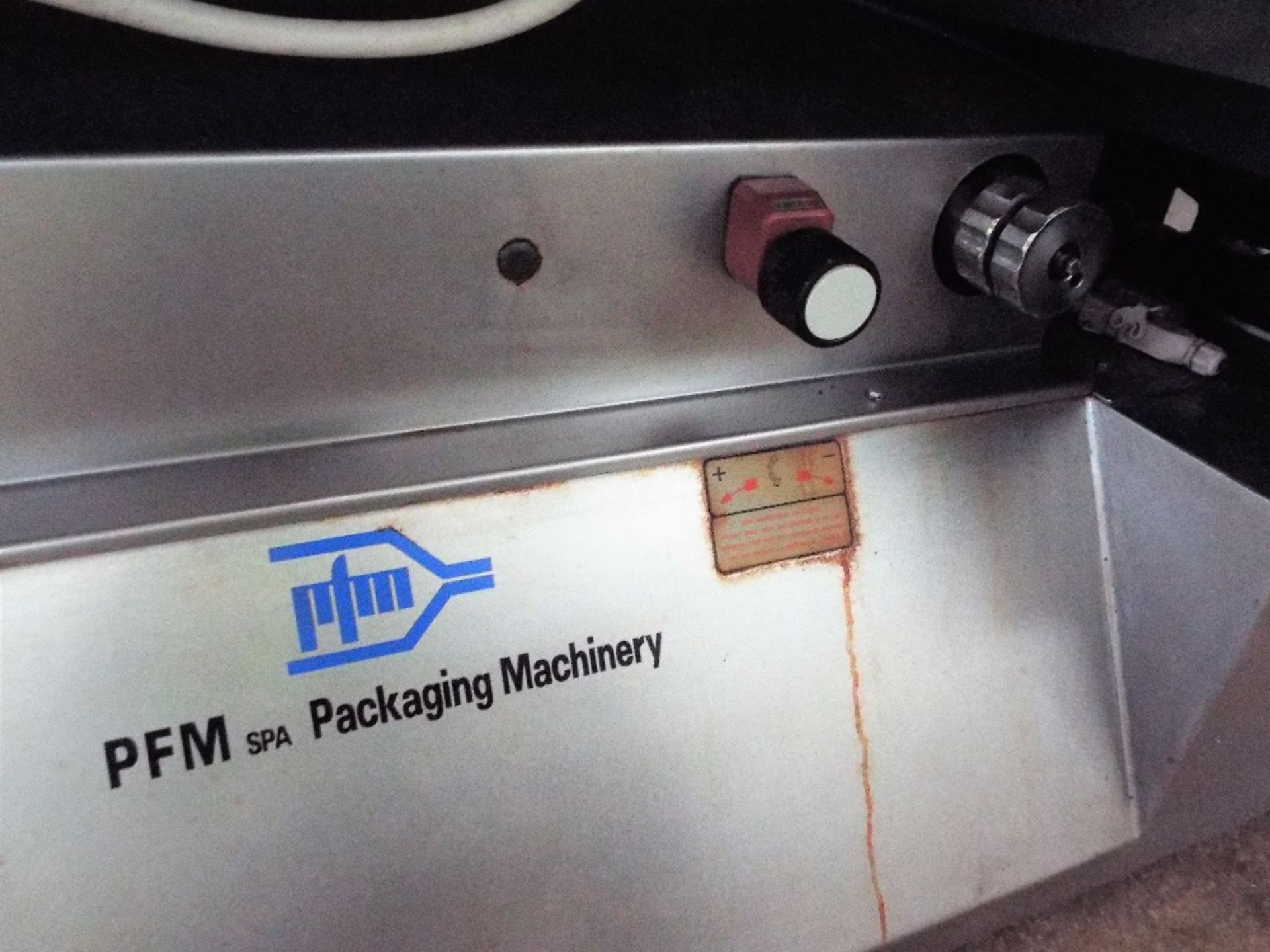 PFM TORNADO BBLD FLOW WRAPPING MACHINE - Image 9 of 12