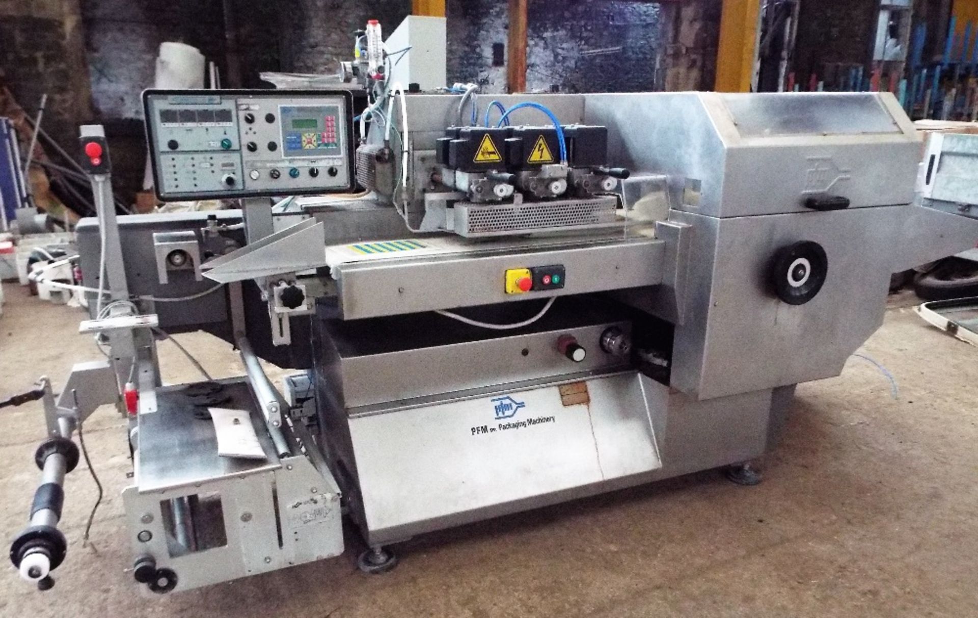 PFM TORNADO BBLD FLOW WRAPPING MACHINE