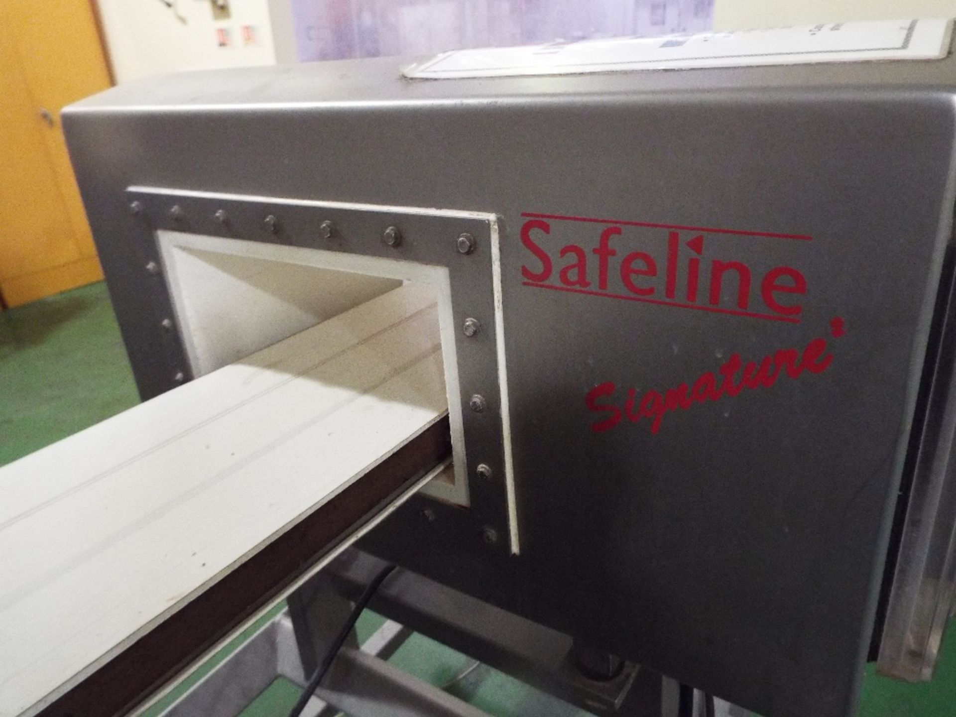 Ishida Weigh Checker & Safeline Metal Detector - Image 5 of 10