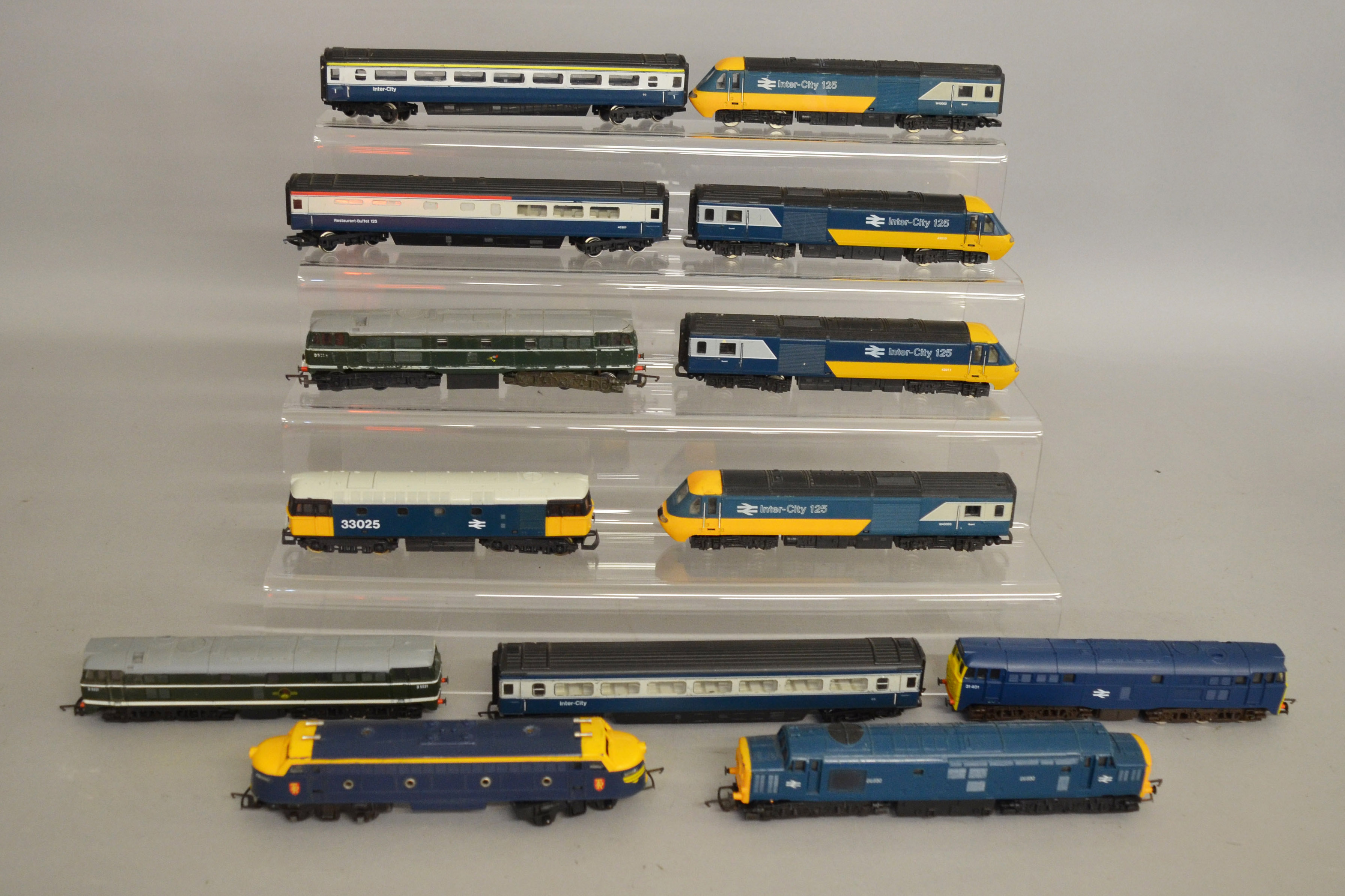 OO Gauge. 6 unboxed Diesel Locomotives by Hornby, Lima, Airfix etc. together with Hornby BR Inter-