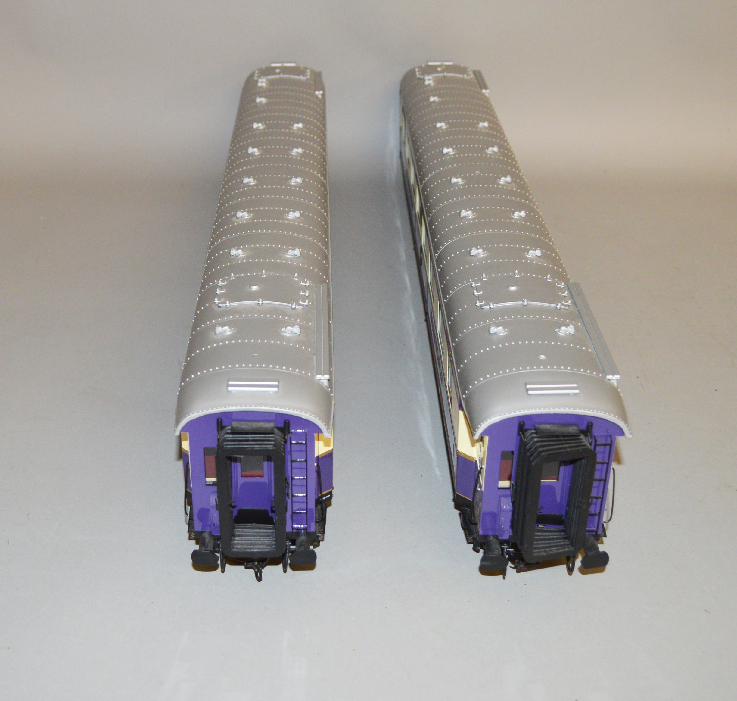 Gauge 1. Two unboxed and unbranded Deutsche Reichsbahn (German National Railway) 'Rheingold' - Image 7 of 12