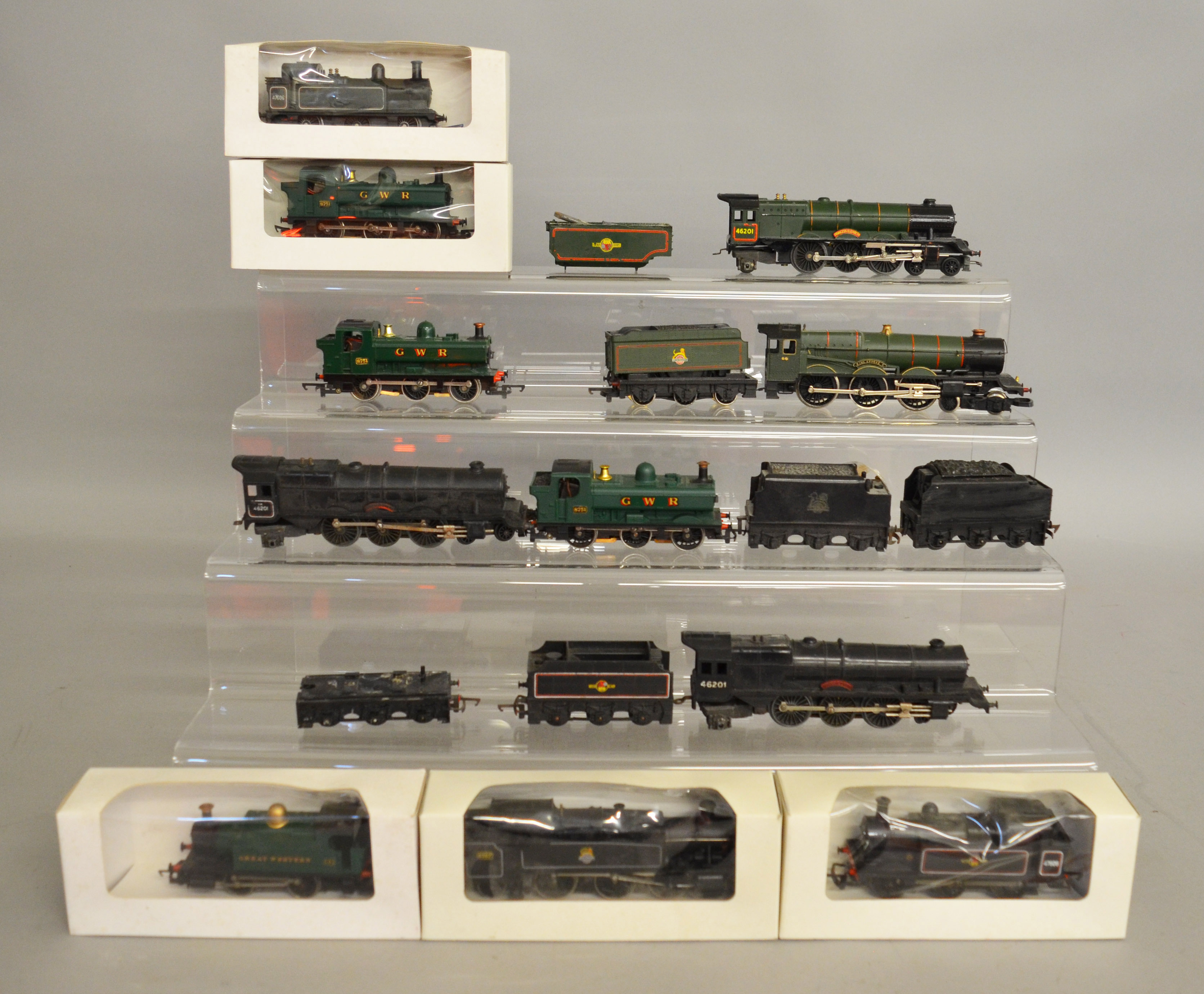 OO Gauge. 11 unboxed Locomotives by Hornby, Lima etc. including 4-6-2 with Tender 'Princess