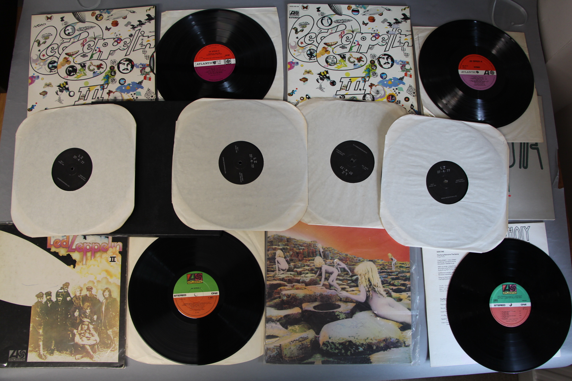 Led Zeppelin LP vinyl records including a demo box set DRGM 505 of 4 LPs from DRGM Enterprises (LZ