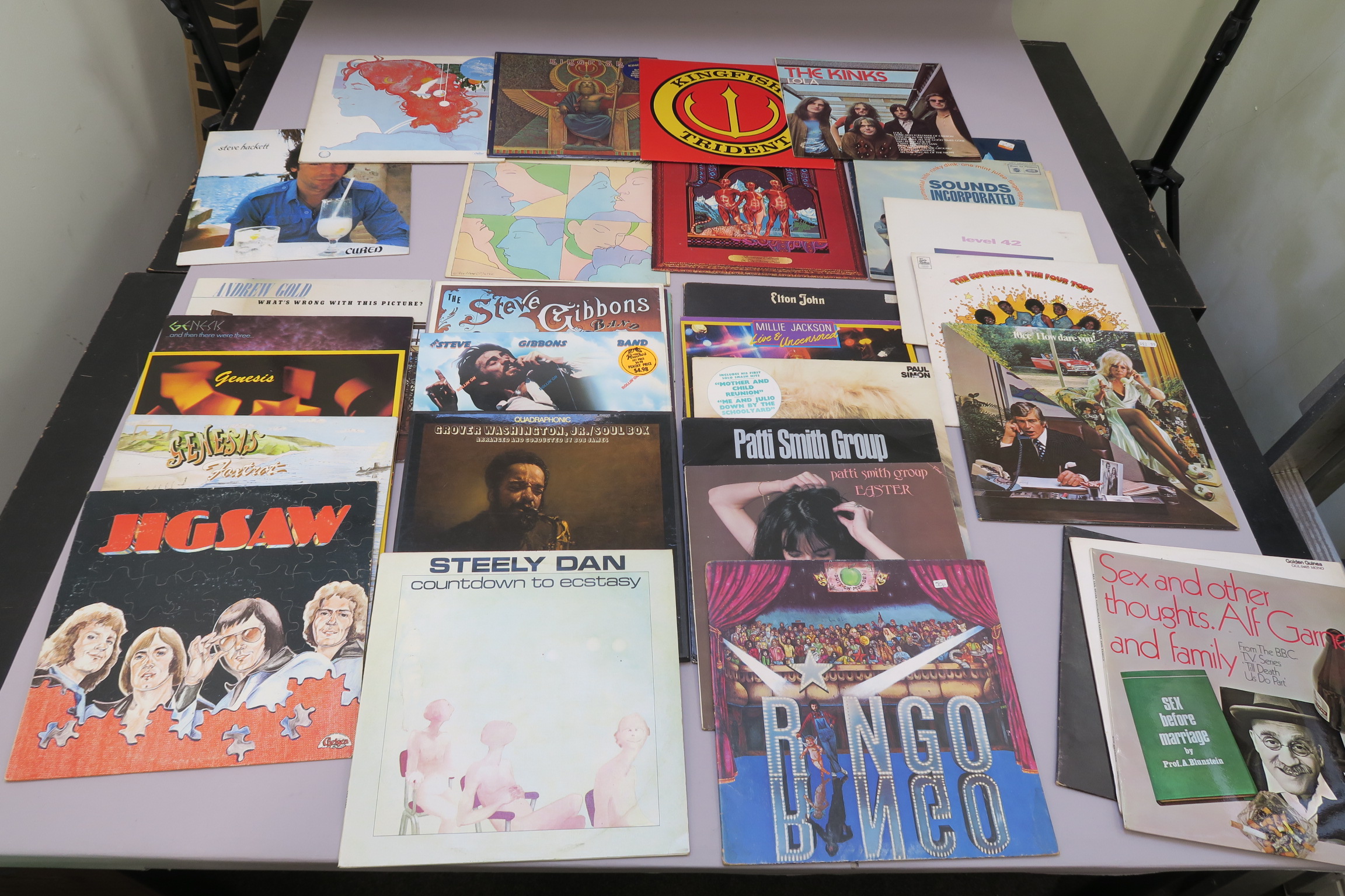 LP collection including Steve Gibbons Band, Genesis, Paul Simon, Patty Smith, Quadrophonic Griver