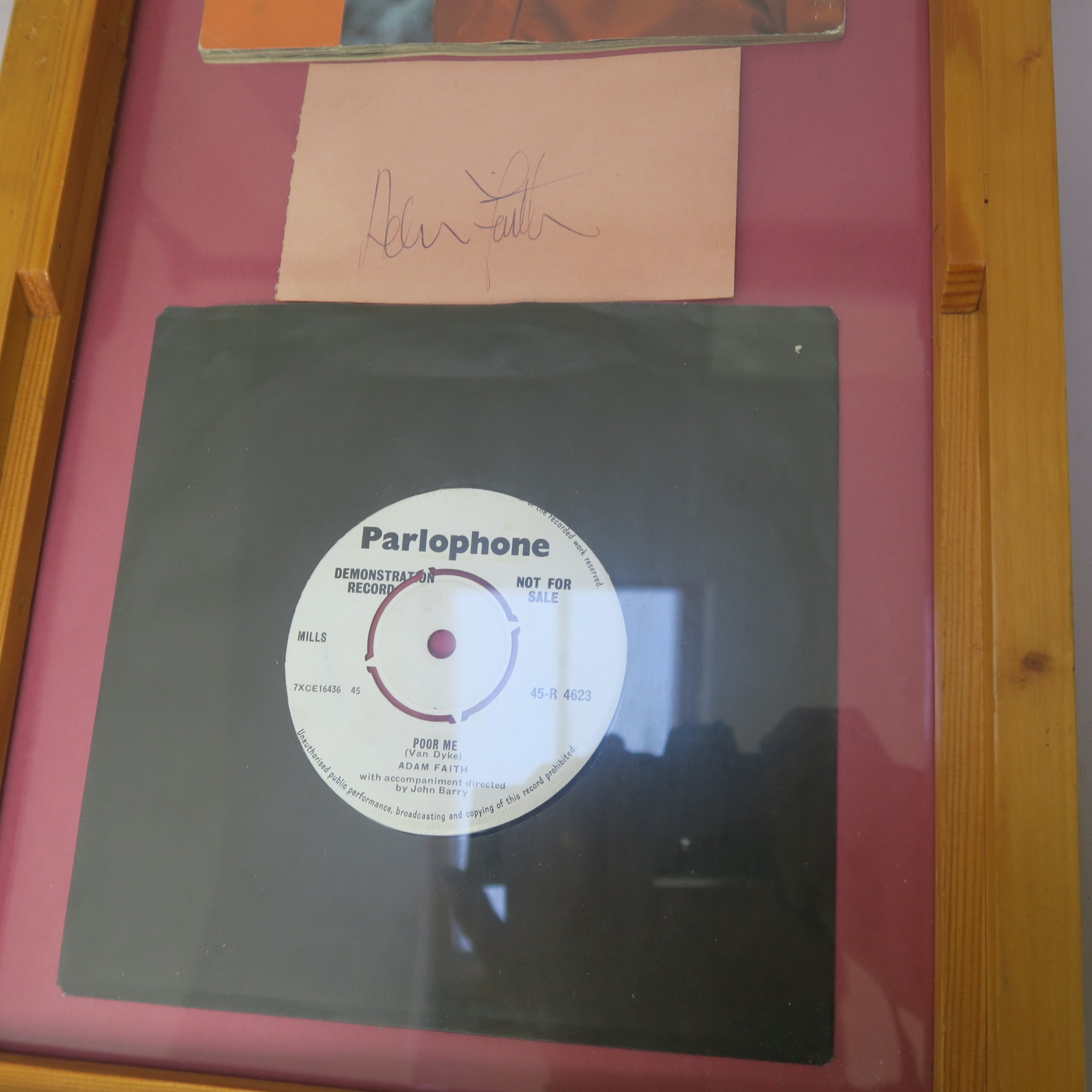 Framed Adam Faith promotional Parlophone 7 inch single 45-R 4623 plus signature and "Meet Adam" book - Image 6 of 6