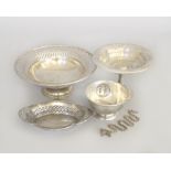 A boxed quantity of silver to include a bowl, dishes etc, one with filled base, approx gross