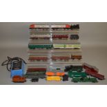 OO Gauge. A group of unboxed Tri-ang model railway items including a Transcontinental R.55 F7 Diesel
