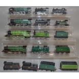 OO Gauge. 10 unboxed Hornby Steam Locomotives, including R850/5 4-6-2 'Flying Scotsman' LNER matt