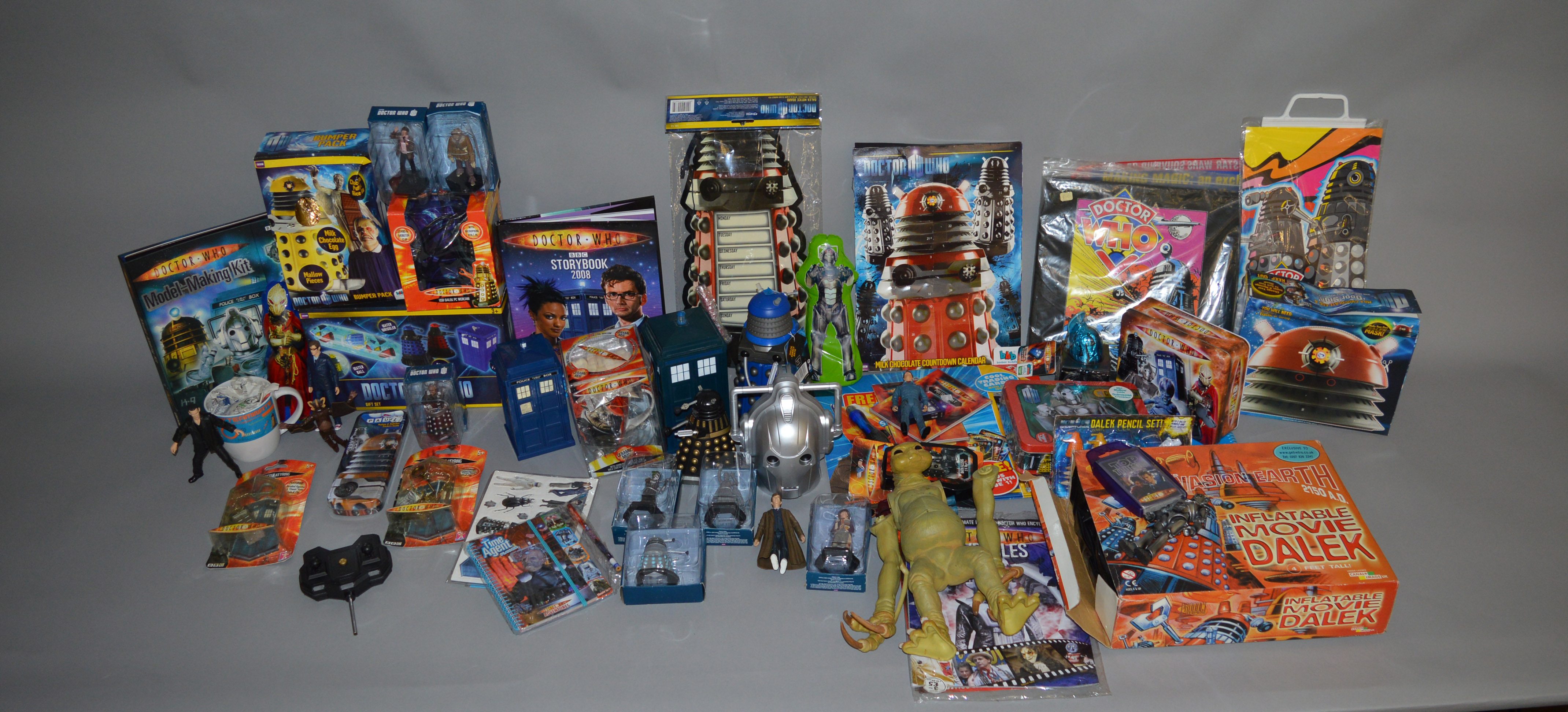 A large Star Wars mixed lot which includes; Dalek Webcam, loose figures, magazine issue figures,