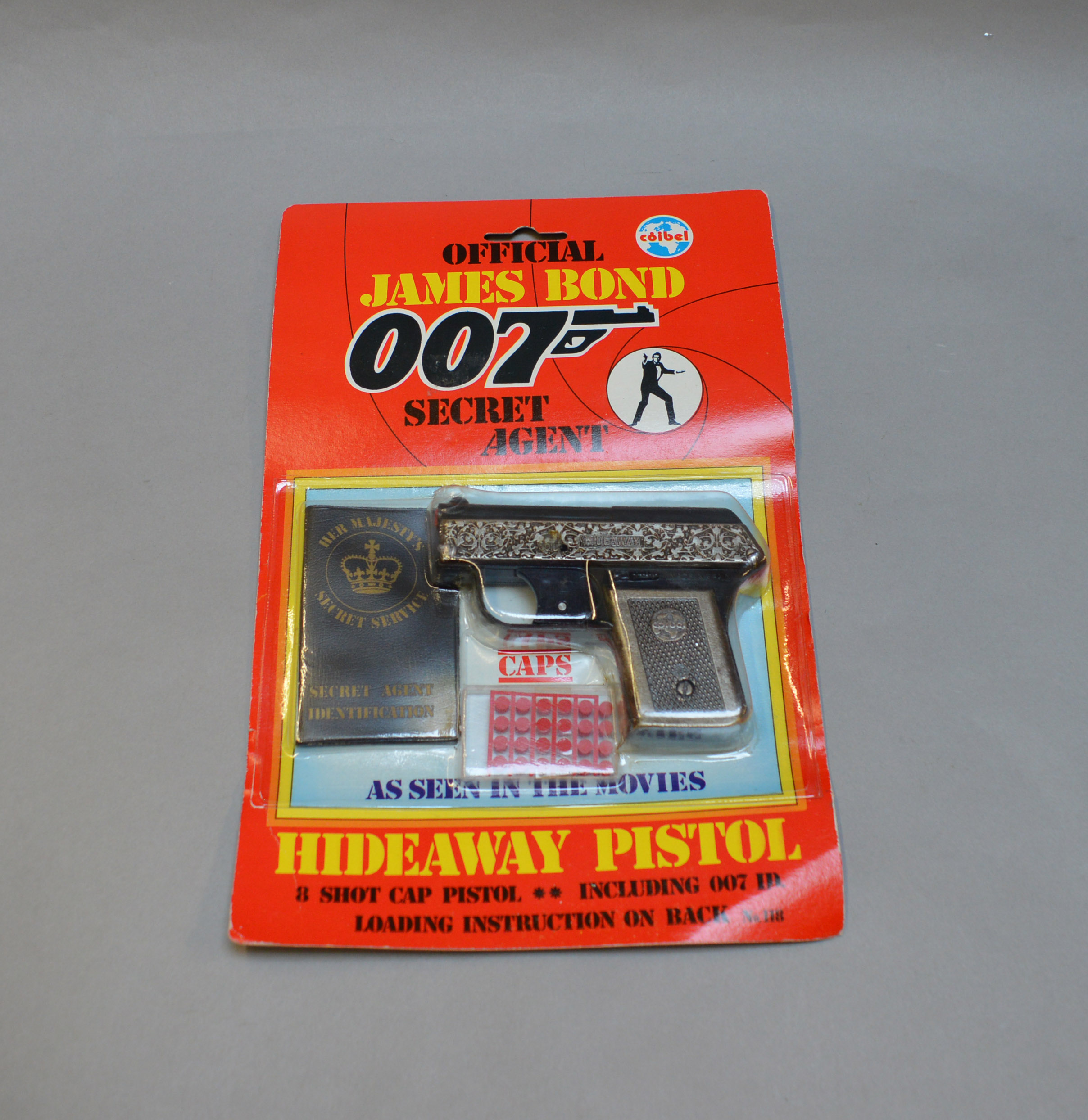 James Bond 007. A carded Coibel James Bond Secret Agent 'Hideaway Pistol', from 1985. The card