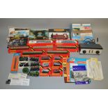 OO Gauge. 2 boxed Hornby Locomotives, R.065 'Evening Star' and R.751 BR Co-Co Diesel together with