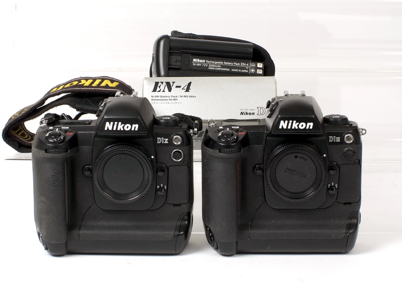Nikon D1X & D1H DSLRs.