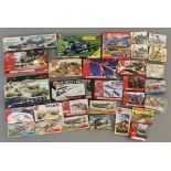 EX DEALER STOCK: 29x Airfix model kits, mostly 1:72 scale aviation examples. All appear complete and