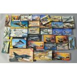 EX DEALER STOCK: 30x Heller model kits, mostly 1:72 scale aviation related examples. All appear
