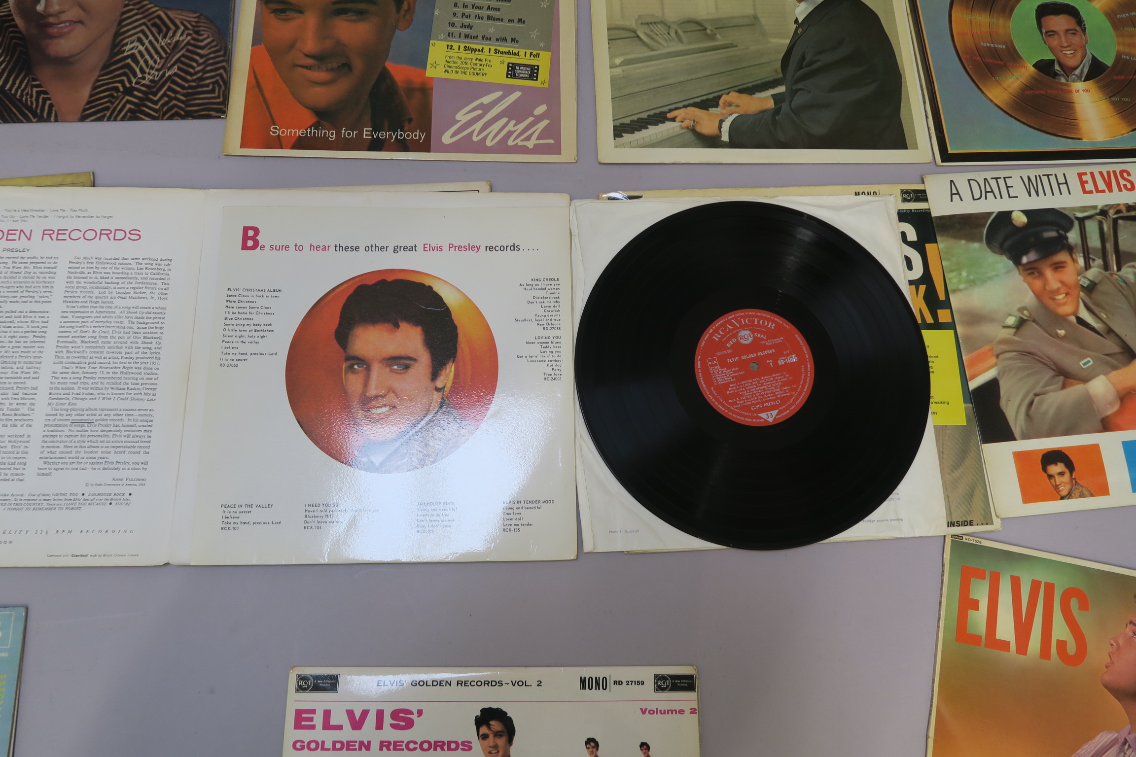 Elvis Presley LPs x 12, including Flaming Star & Summer Kisses RD 7723, Elvis Christmas Album RD - Image 3 of 5