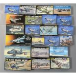 EX DEALER STOCK: 22x Heller model kits, mostly aviation 1:72 scale. All appear complete and