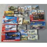 EX DEALER STOCK: 21x Airfix model kits and soldier sets. All appear complete and unassembled but not