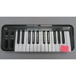 LINE 6 Mobile Keys 25 keyboard. Not tested. (1)