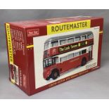 A Limited Edition Sunstar Routemaster Bus 1:24 scale London Transport, boxed with certificate 775/