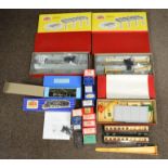 OO Gauge. 2x Hornby Dublo locomotives, both with boxes. Together with a quantity of mostly boxed