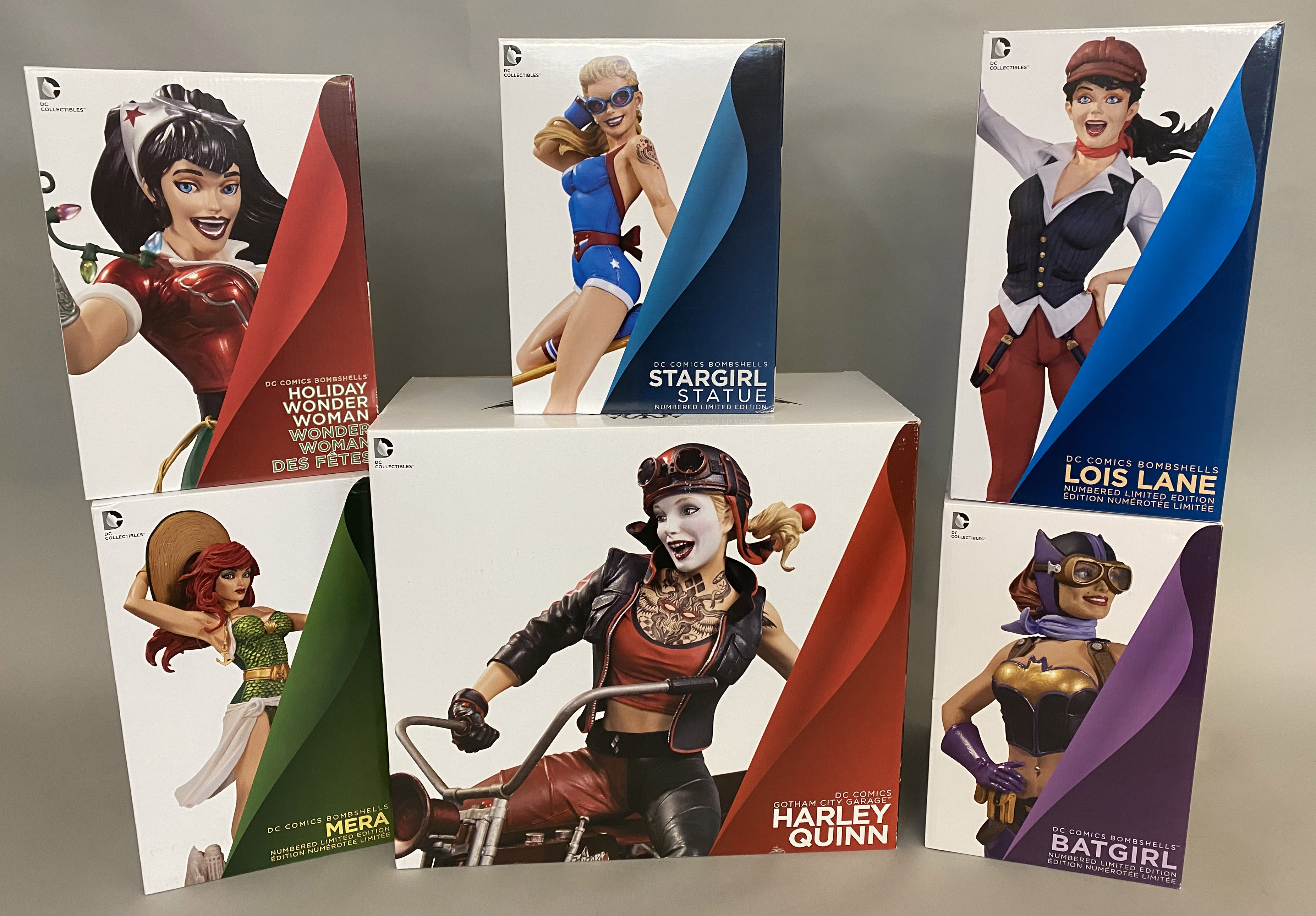5x DC Comics Bombshells limited edition statues together with a Gotham City Garage Harley Quinn